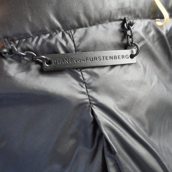New Diane Von Furstenberg Black Quilted Down Coat w/Faux Fur Trim Hood Size S - Picture 14 of 16